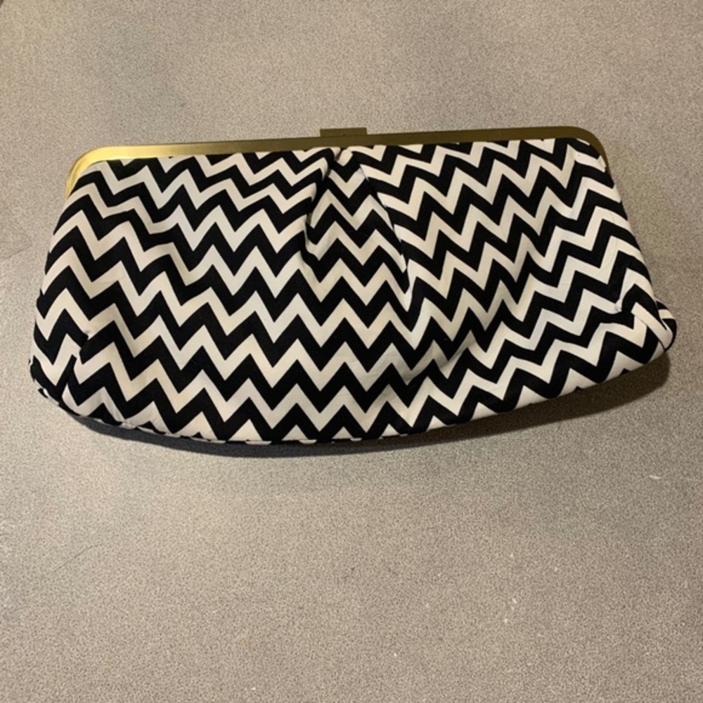 NWT Tamara Black/White Clutch Handbag